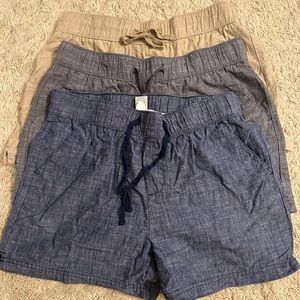 BCG Chambray pull on shorts with drawstring. Medium